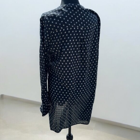 Diamond Print Button Front Blouse - Picture 1 of 2